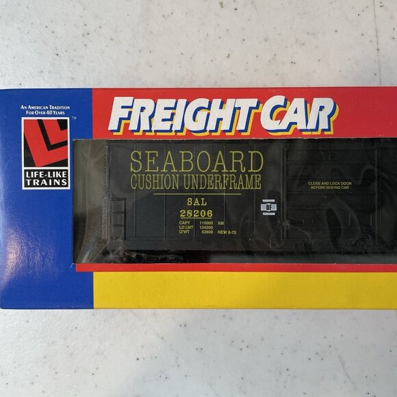 Life Like Trains Seaboard Railroad Cushion Underframe 28206 - 50' Boxcar NEW NOS - Picture 2 of 7